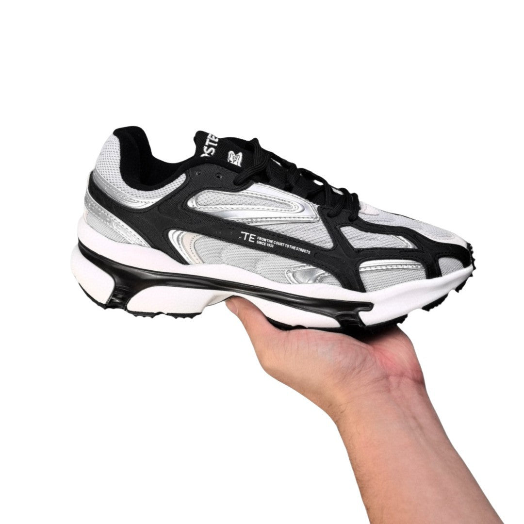 Designer-Inspired Outdoor Breathable Sneakers