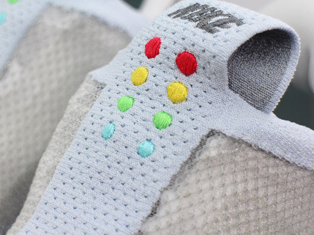 NK Wolf Grey Self-Laying Mesh Sneakers
