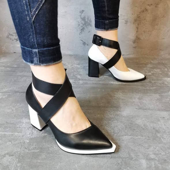 Black and White Chunky Heeled Leather Shoes