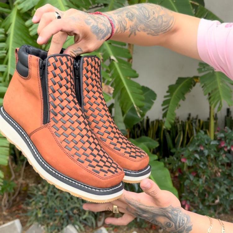 Handcrafted Western Cowboy Boots