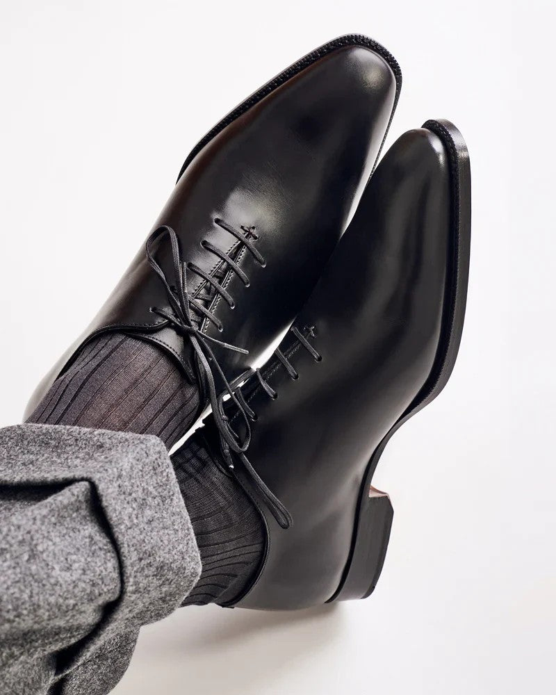 Essential Lukas Flora Black Lace-ups Dress Shoes