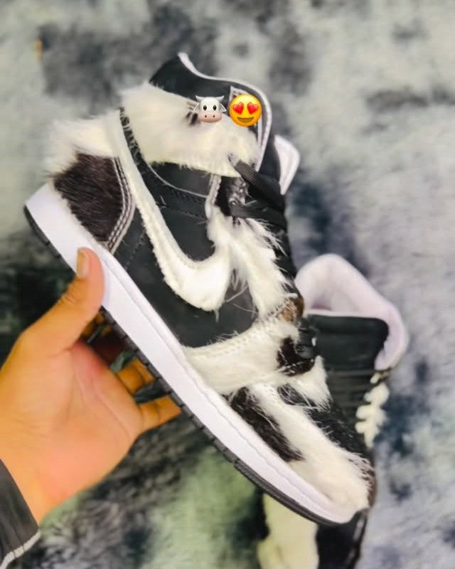 NK Black and White Plush Leather Patchwork Sneakers