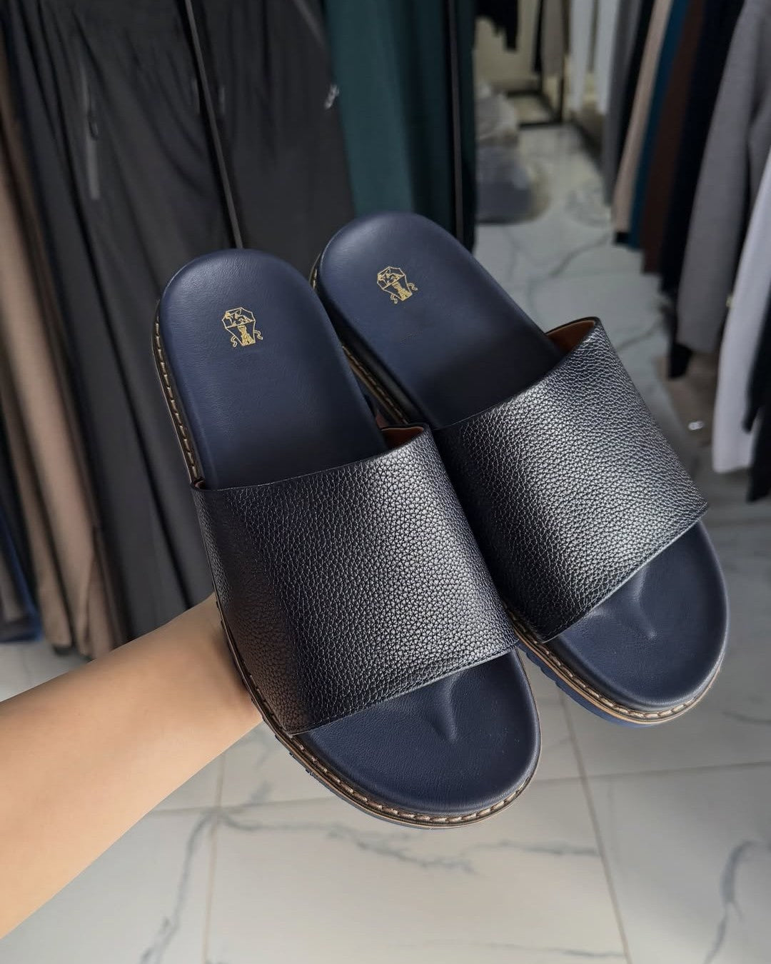 High-quality Leather Sandals