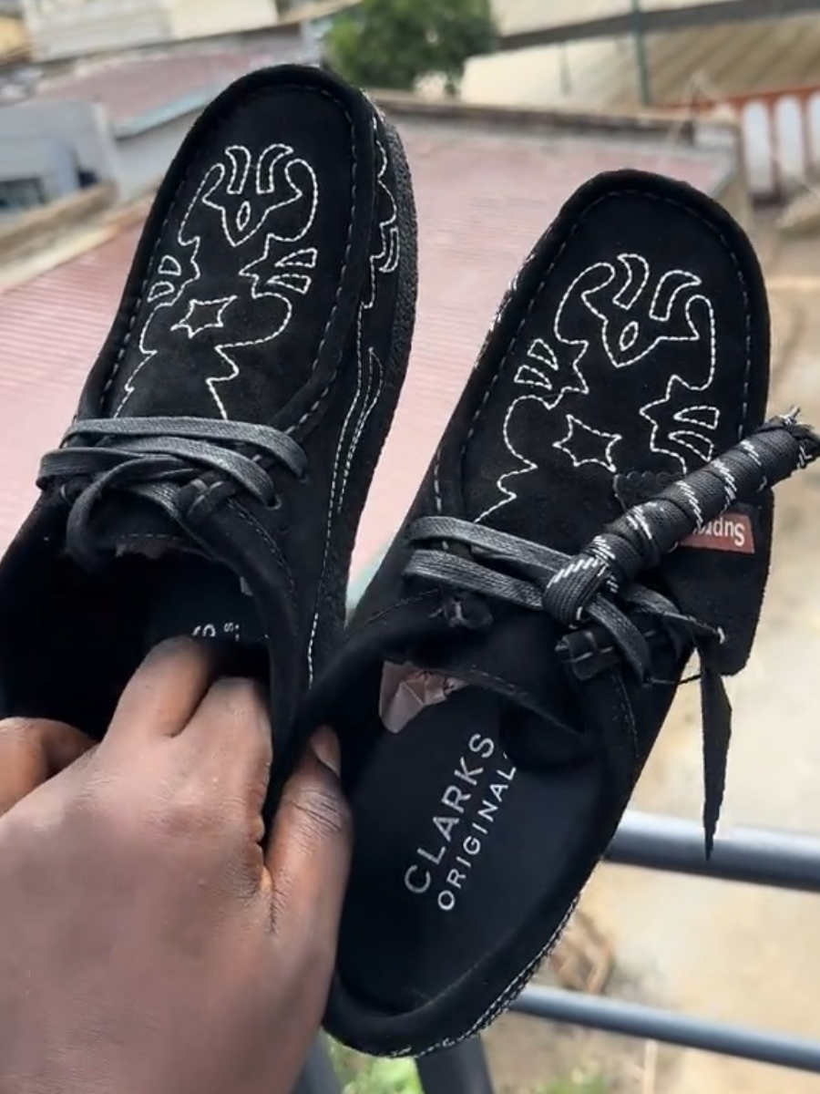 Supreme xClarks Originals Shoes