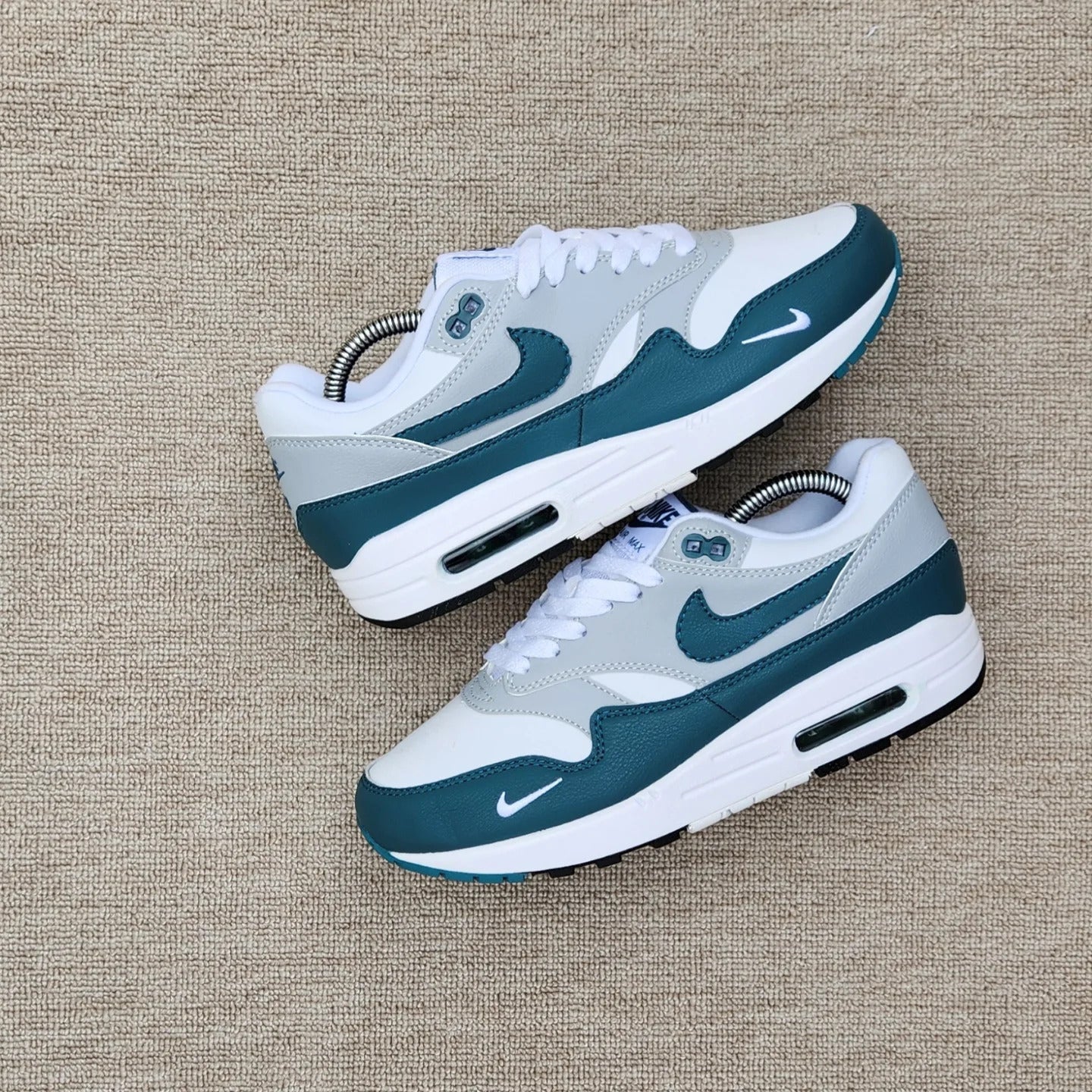 Air Max 1 sneakers