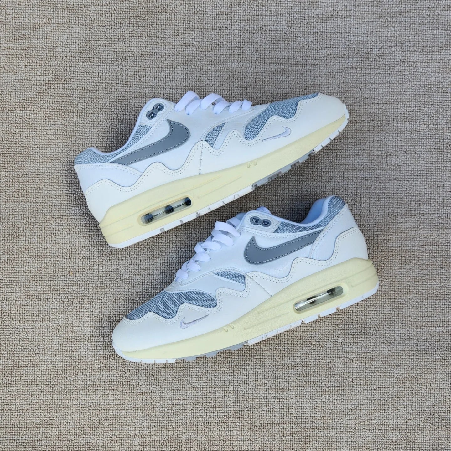 Air Max 1 sneakers