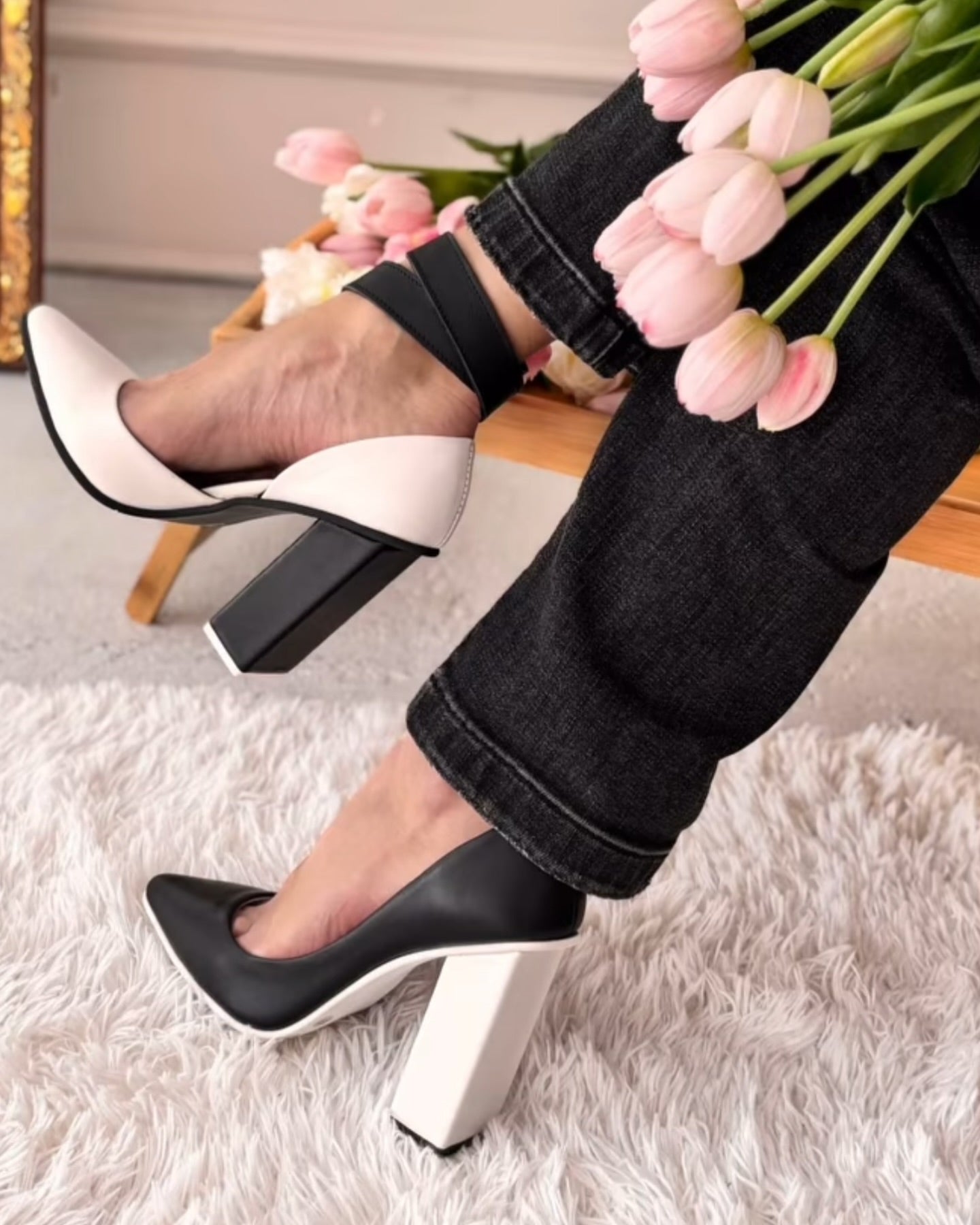 Black and White Chunky Heeled Leather Shoes