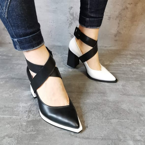 Black and White Chunky Heeled Leather Shoes