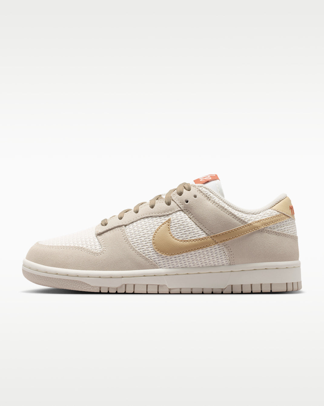 Dunk Low SE Women's Shoes