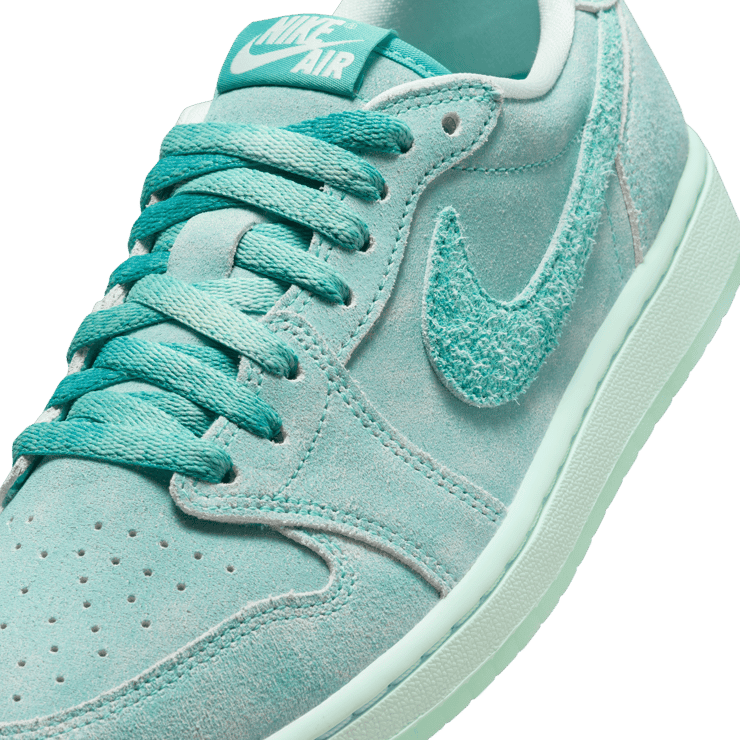 Women’s Air 1 Retro Low OG Washed Teal Sneakers