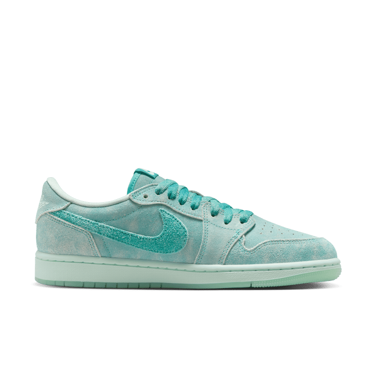 Women’s Air 1 Retro Low OG Washed Teal Sneakers
