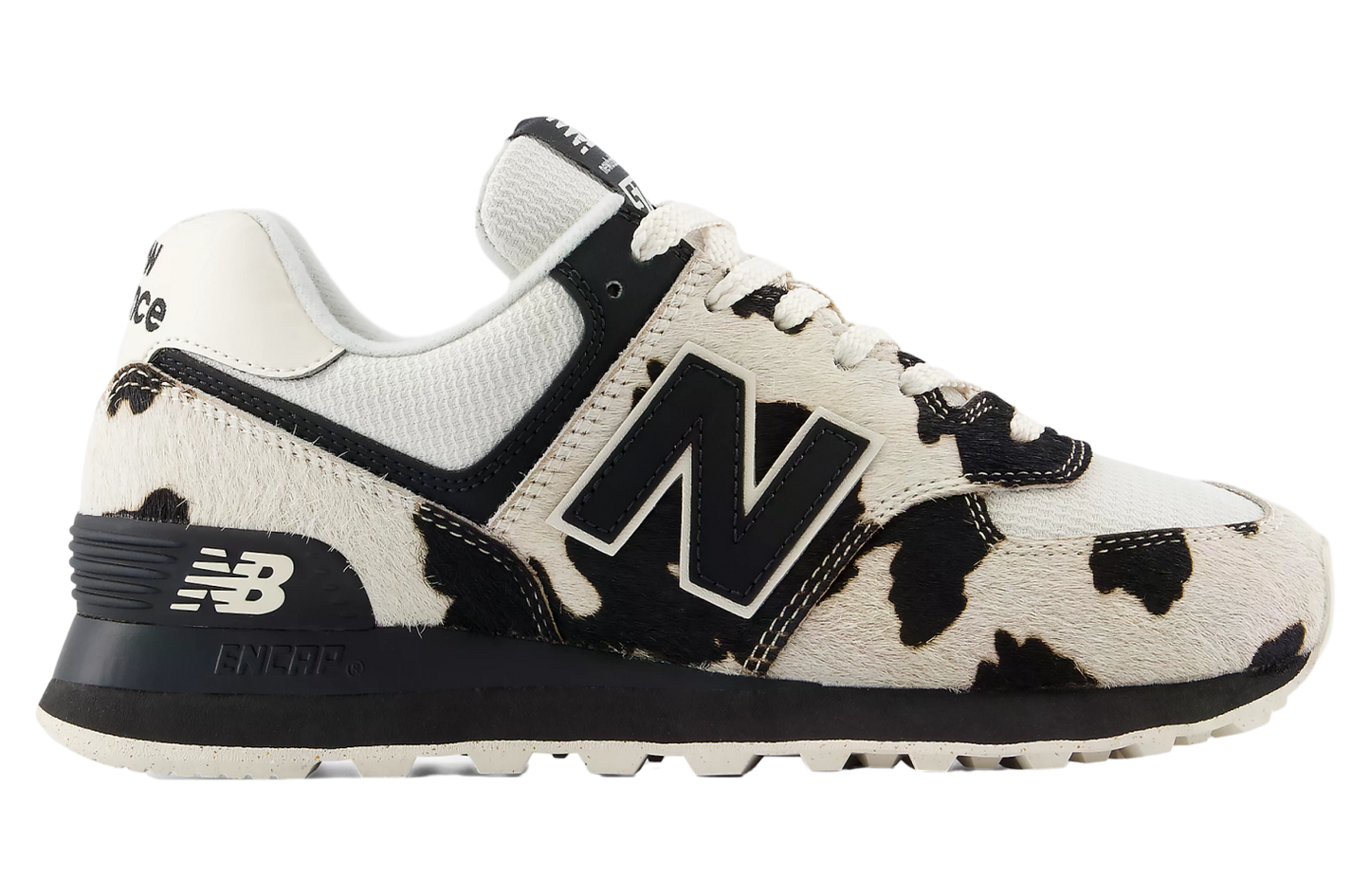 New B574 WMNS Black / Linen Classic Sneaker