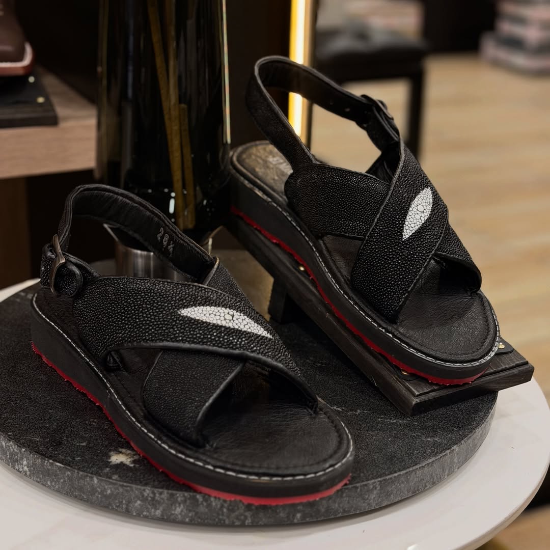 Stingray Diamanté leather sandals