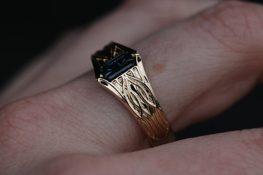 Feno Ring Set with Blue Diamonds