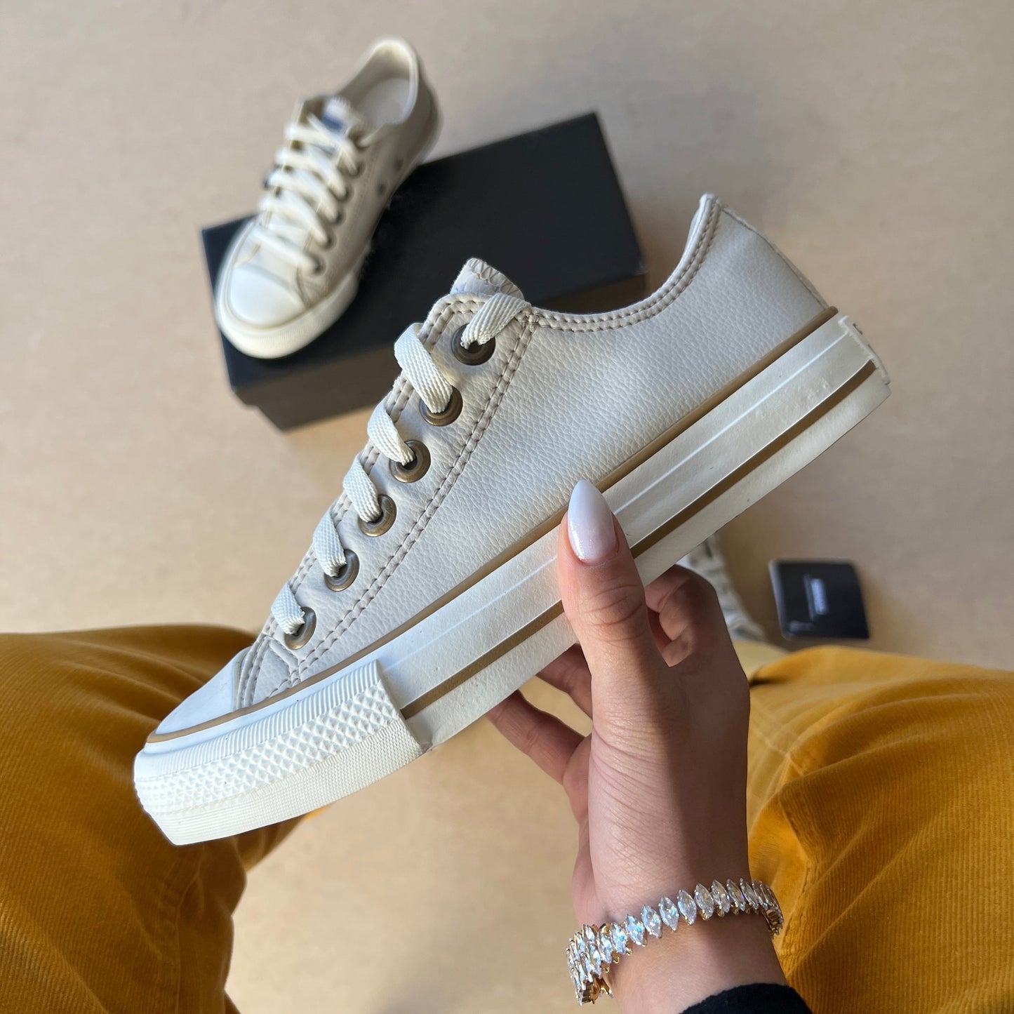 Women's leather orthopedic shoes