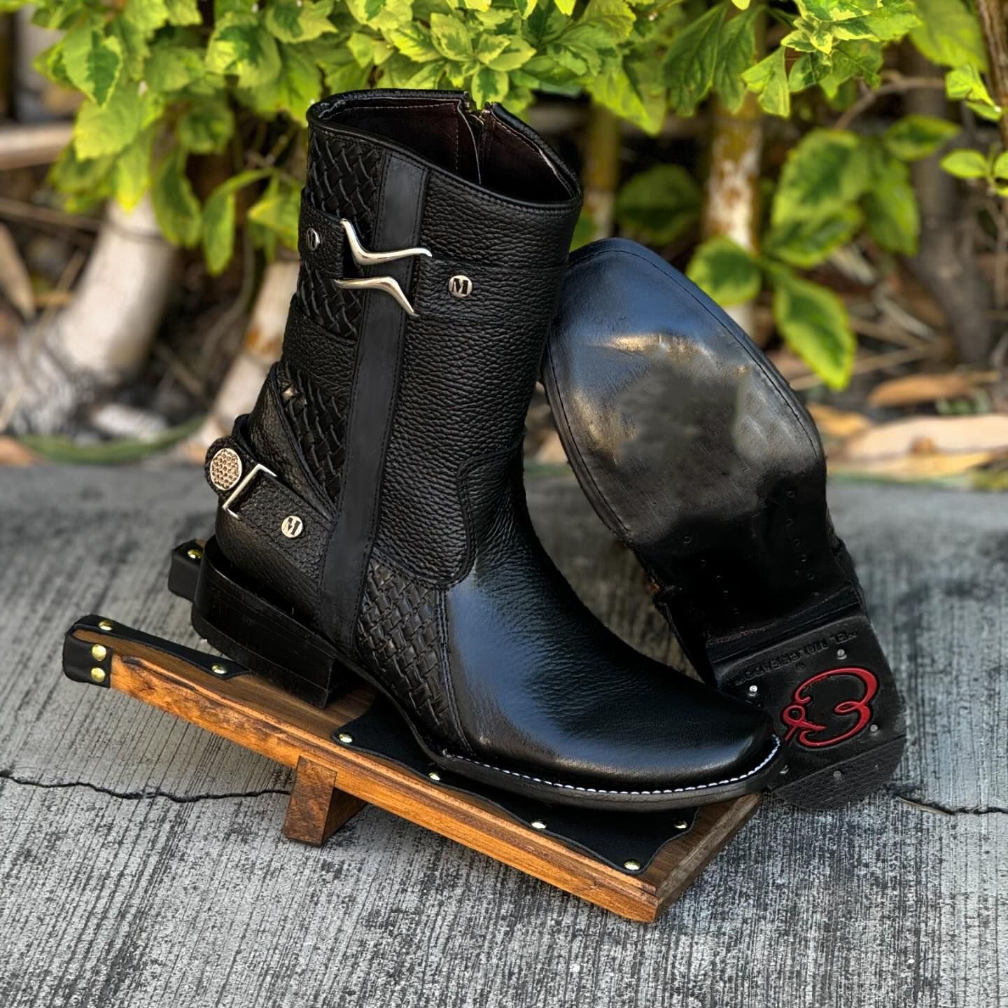 Retro Textured Cowboy Boots