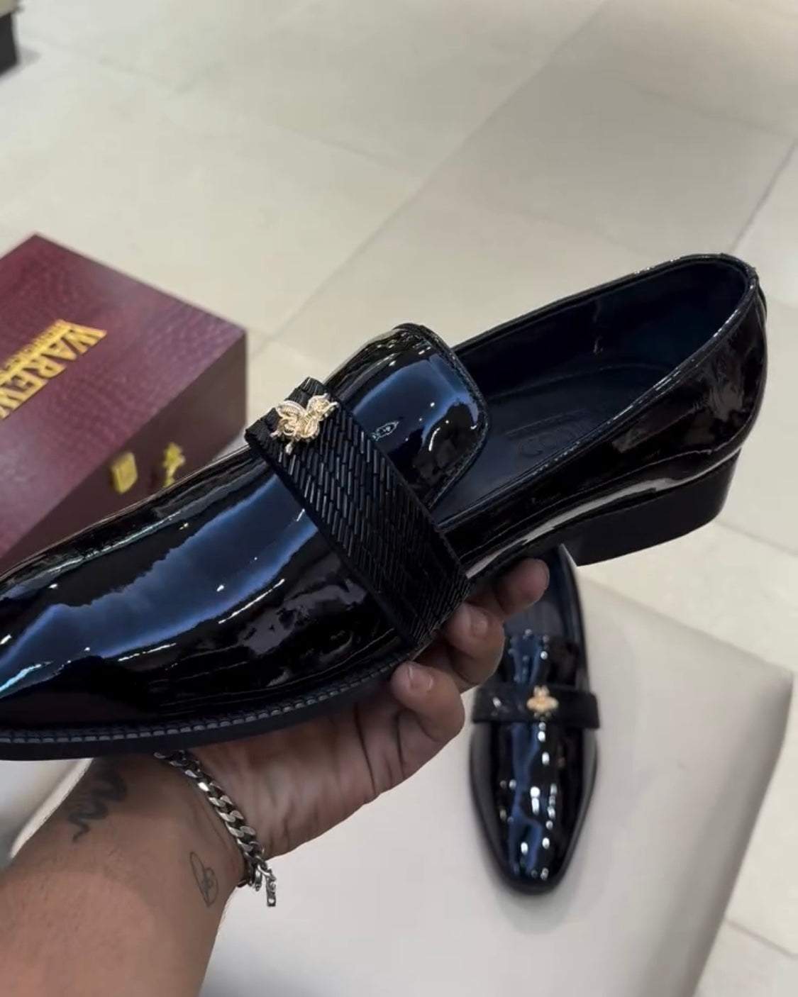 Signature Tux moccasins ????