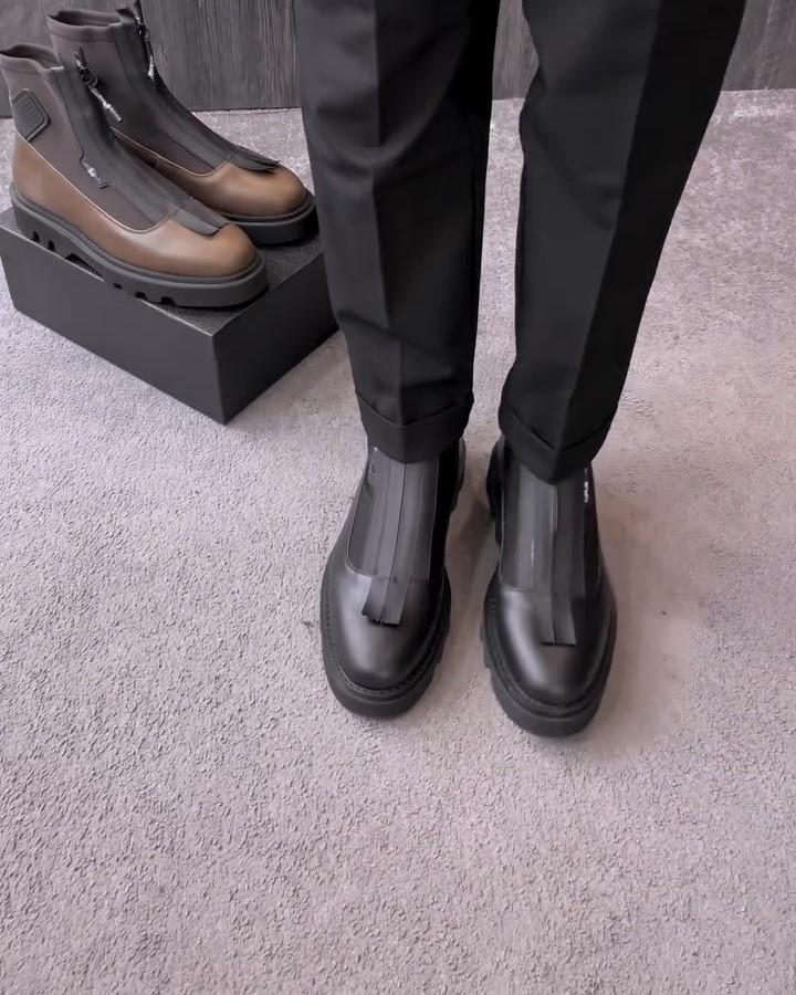 Men's Zippered Black Square Toe Ankle Boots