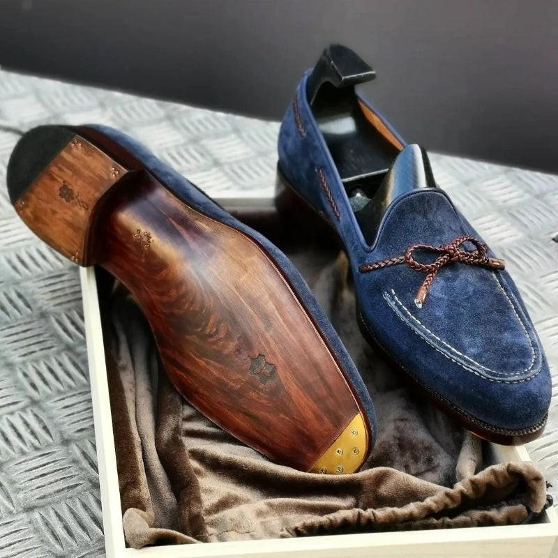 Loafer With Blue Straw Patterned Ribbon