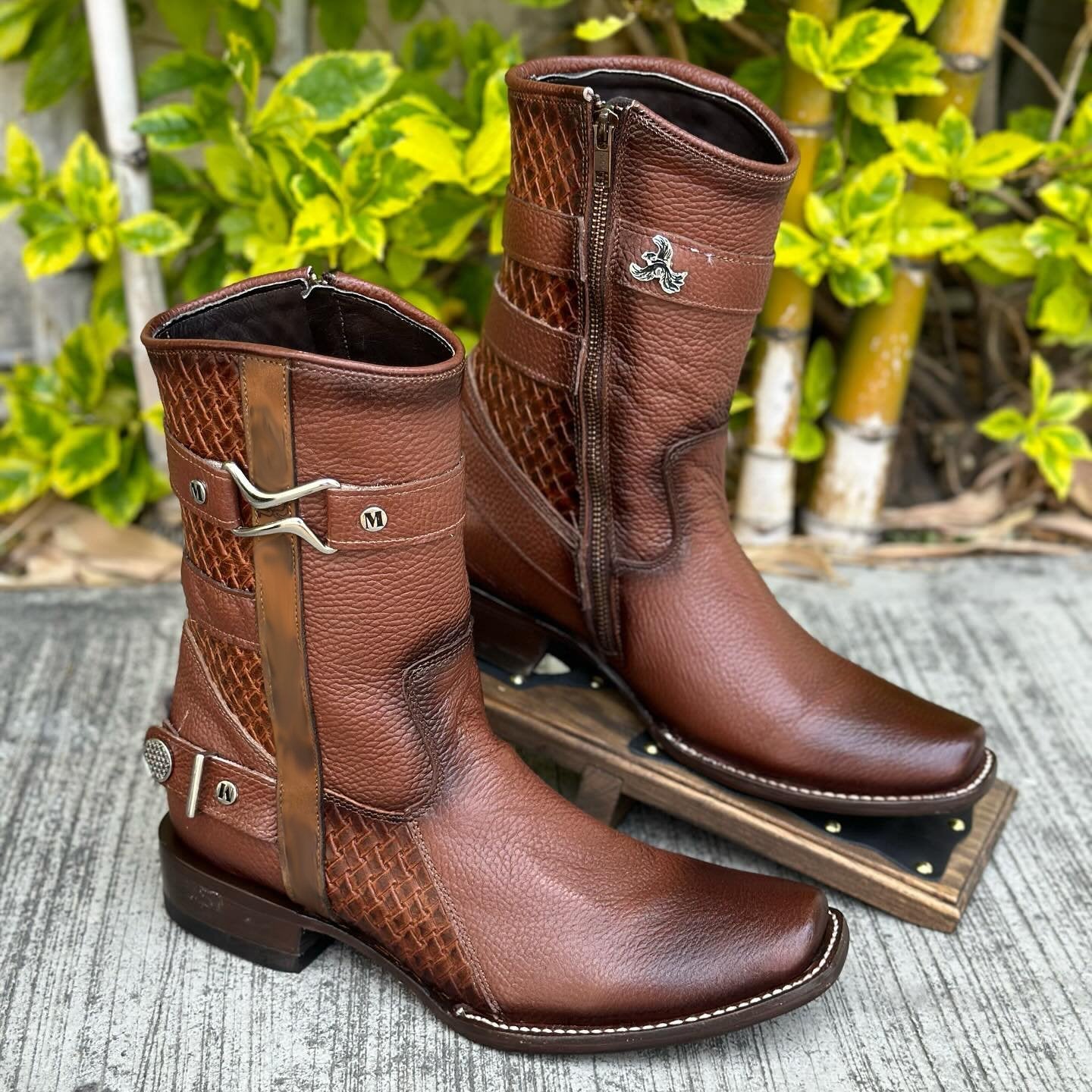 Retro Textured Cowboy Boots